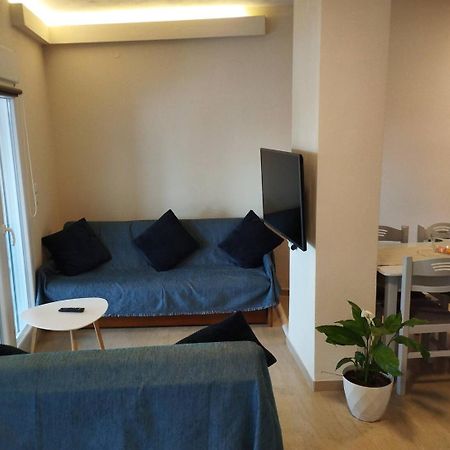 Parkview Central Apartment - Xanthi Buitenkant foto